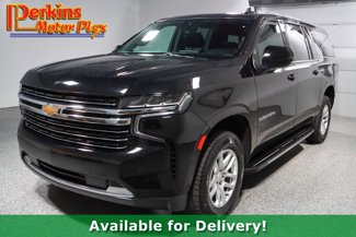 Used 2023 Chevrolet Suburban LT image 1