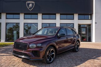 Used 2022 Bentley Bentayga image 1