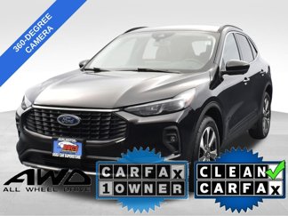 Used 2024 Ford Escape Platinum image 1
