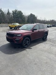 New 2025 Jeep Grand Cherokee Limited w/ Black Appearance Package image 1