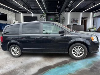 Used 2020 Dodge Grand Caravan SXT image 1