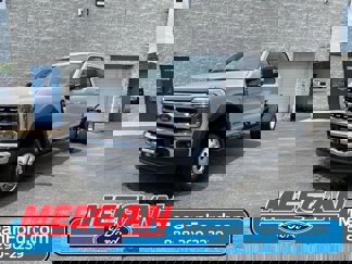 New 2025 Ford F550 4x4 Crew Cab image 1