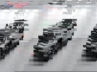 Used 2023 GMC Sierra 1500 AT4 image 1