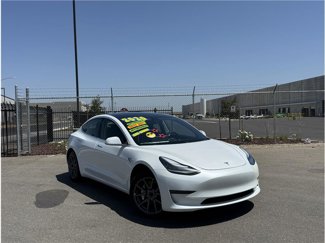 Used 2020 Tesla Model 3 Standard Range Plus image 1