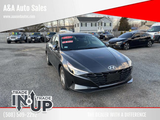 Used 2022 Hyundai Elantra SE w/ Cargo Package image 1
