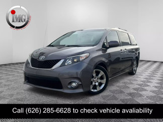 Used 2014 Toyota Sienna SE image 1