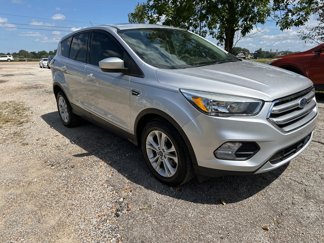 Used 2017 Ford Escape SE image 1