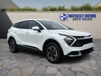 Used 2023 Kia Sportage LX image 1