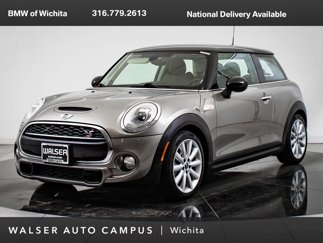 Used 2017 MINI Cooper S image 1