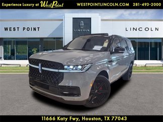 New 2025 Lincoln Navigator Reserve w/ Jet Appearance Package image 1