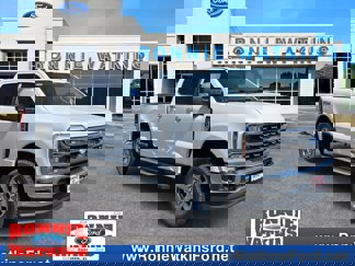 New 2026 Ford F250 4x4 Crew Cab Super Duty image 1