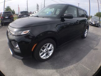 Used 2020 Kia Soul S image 1