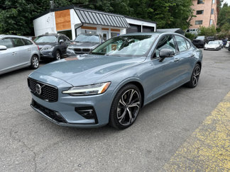 Used 2024 Volvo S60 B5 Core image 1