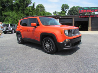 Used 2017 Jeep Renegade Latitude w/ Popular Equipment Group image 1