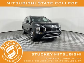 New 2025 Mitsubishi Outlander AWD image 1