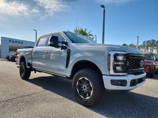 New 2025 Ford F250 4x4 Crew Cab Super Duty image 1