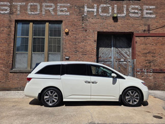Used 2016 Honda Odyssey Touring Elite image 1