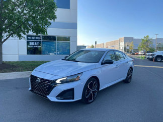 Used 2023 Nissan Altima 2.5 SR image 1