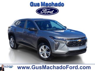 Used 2024 Chevrolet Trax LS image 1