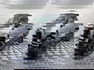 New 2025 Ford F250 4x4 Crew Cab Super Duty image 1