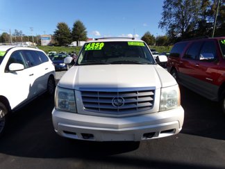 Used 2004 Cadillac Escalade AWD image 1