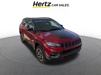 Used 2025 Jeep Compass Trailhawk image 1