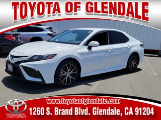 Certified 2024 Toyota Camry SE image 1