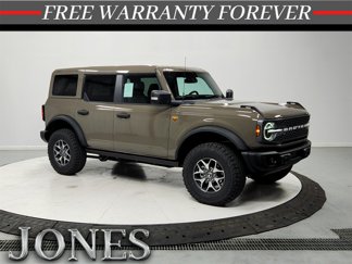 New 2025 Ford Bronco Badlands image 1