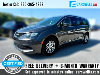 Used 2021 Chrysler Voyager LX image 1