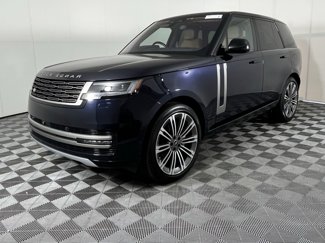 Used 2023 Land Rover Range Rover SE image 1
