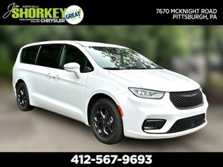 New 2022 Chrysler Pacifica Touring-L w/ S Appearance Package image 1
