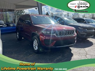 New 2025 Jeep Grand Cherokee Laredo image 1