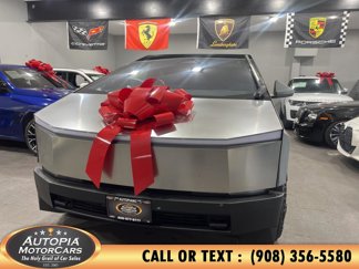 Used 2024 Tesla Cybertruck AWD Crew Cab image 1