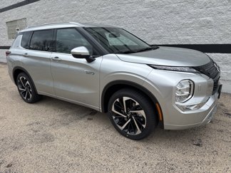 New 2025 Mitsubishi Outlander SEL image 1