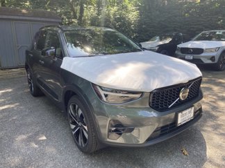 New 2026 Volvo XC40 B5 Ultra image 1