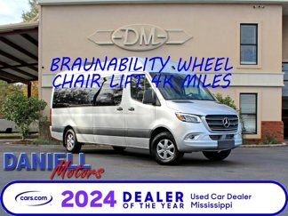 Used 2023 Mercedes-Benz Sprinter 2500 image 1