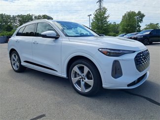New 2025 Audi Q5 Prestige image 1