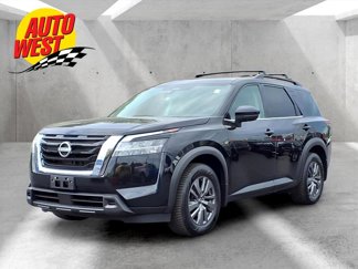 Used 2022 Nissan Pathfinder SV image 1