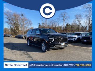 New 2025 Chevrolet Suburban Premier image 1