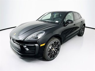 New 2025 Porsche Macan image 1
