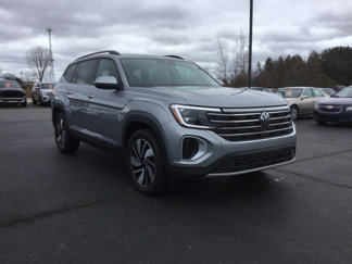 Used 2024 Volkswagen Atlas SE w/ Panoramic Sunroof Package image 1