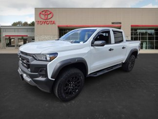 Used 2025 Chevrolet Colorado Trail Boss image 1