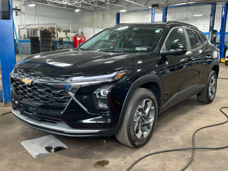 Certified 2024 Chevrolet Trax LT w/ Driver Confidence Package image 1