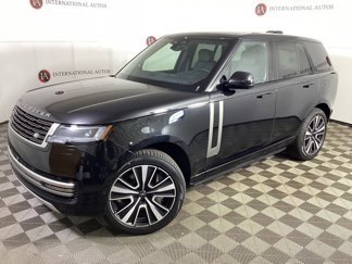 New 2025 Land Rover Range Rover SE image 1