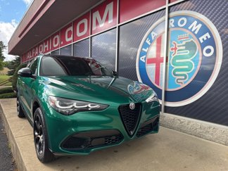 New 2025 Alfa Romeo Stelvio Sprint image 1