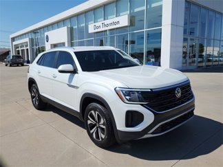 New 2026 Volkswagen Atlas Cross Sport SE image 1