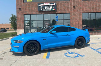 Used 2022 Ford Mustang GT image 1