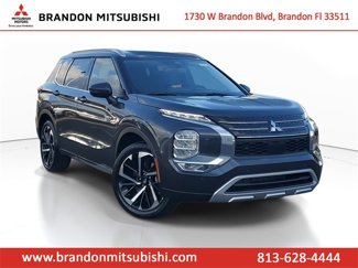 New 2025 Mitsubishi Outlander SEL image 1