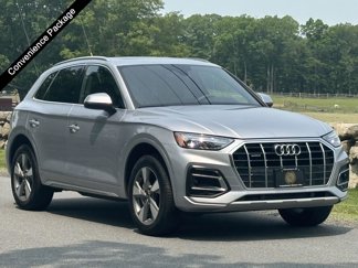 Used 2024 Audi Q5 2.0T Premium w/ Convenience Package image 1