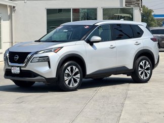 Used 2023 Nissan Rogue SV image 1